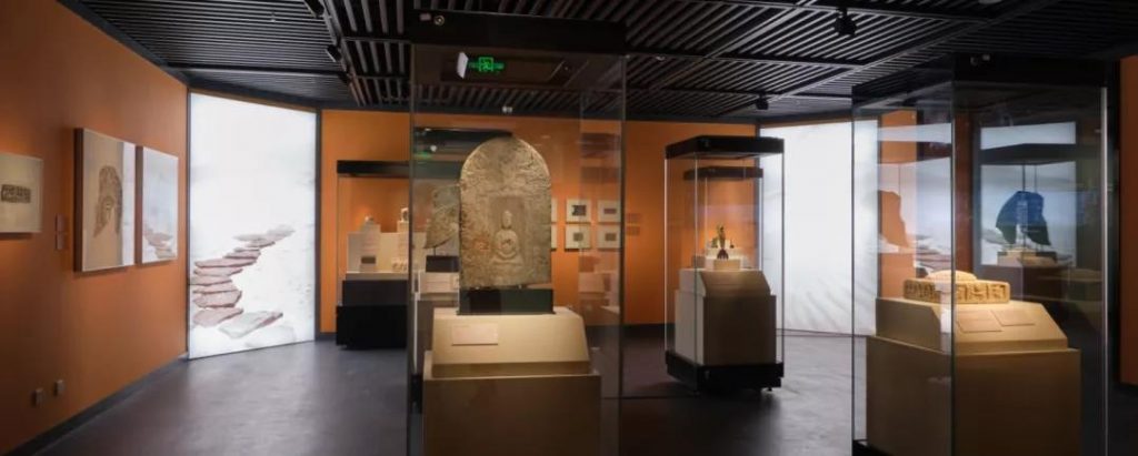 巖星之聲 | 北京大學(xué)考古文博學(xué)院研究生一行訪問(wèn)深圳巖星插圖(3) 巖星之聲 | 北京大學(xué)考古文博學(xué)院研究生一行訪問(wèn)深圳巖星插圖(3)