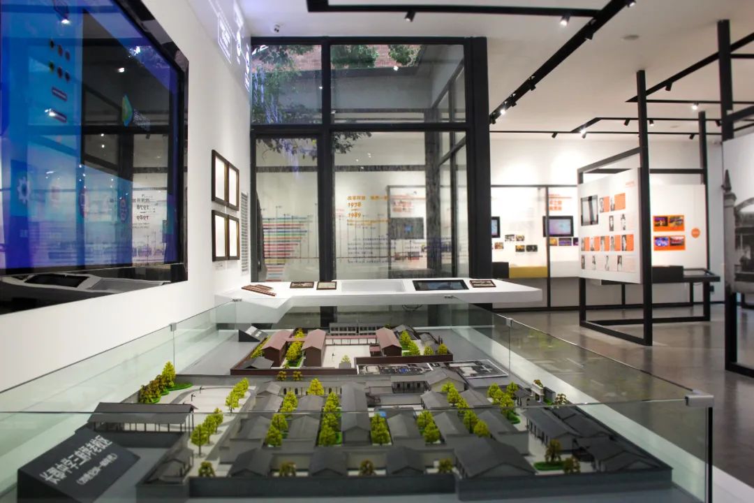 淺析高質(zhì)量校史館設(shè)計的設(shè)計思路插圖 圖片