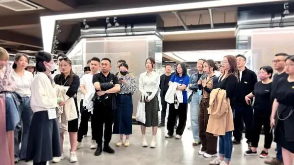 巖星之聲 | 數(shù)字煥活文化,巖星科建赴中央美術學院參加2023博物館數(shù)字化藝術研修班插圖(4) 圖片